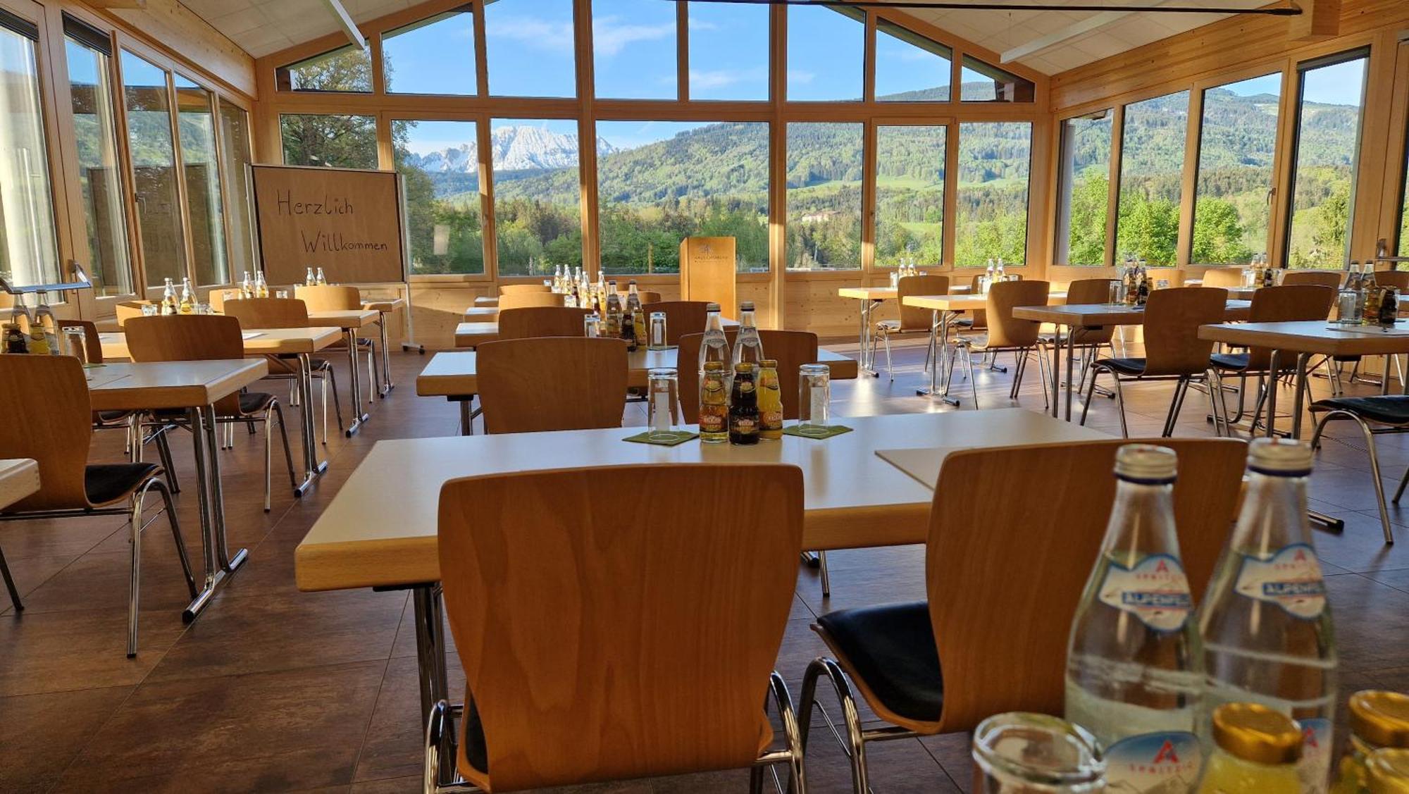Haus Chiemgau - Kolping-Familienhotel Тайзендорф Екстериор снимка