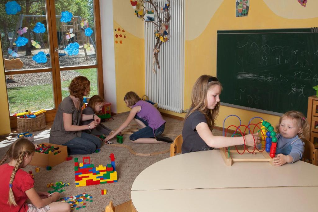Haus Chiemgau - Kolping-Familienhotel Тайзендорф Екстериор снимка